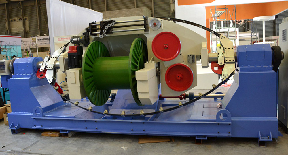 High-speed stranding 1250 Bow Type Laying up Machine as a whole
